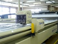 �ŐV��CA�l�𑕔�